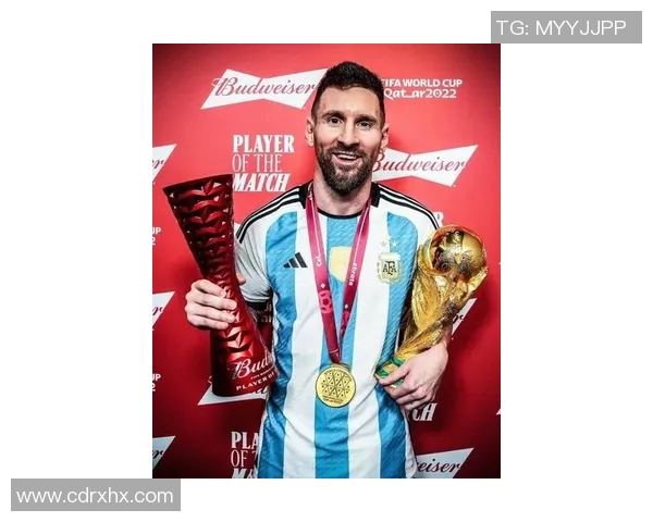 巴塞罗那宣布与前锋续约,梅西将再次领衔球队挑战西甲冠军 巴塞罗那宣布与前锋续约,梅西将再次领衔球队挑战西甲冠军