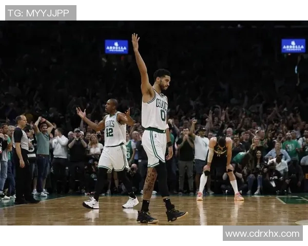 凯尔特人队连胜雄鹿,晋级东部决赛对阵热火,燃爆NBA季后赛 凯尔特人队连胜雄鹿,晋级东部决赛对阵热火,燃爆NBA季后赛